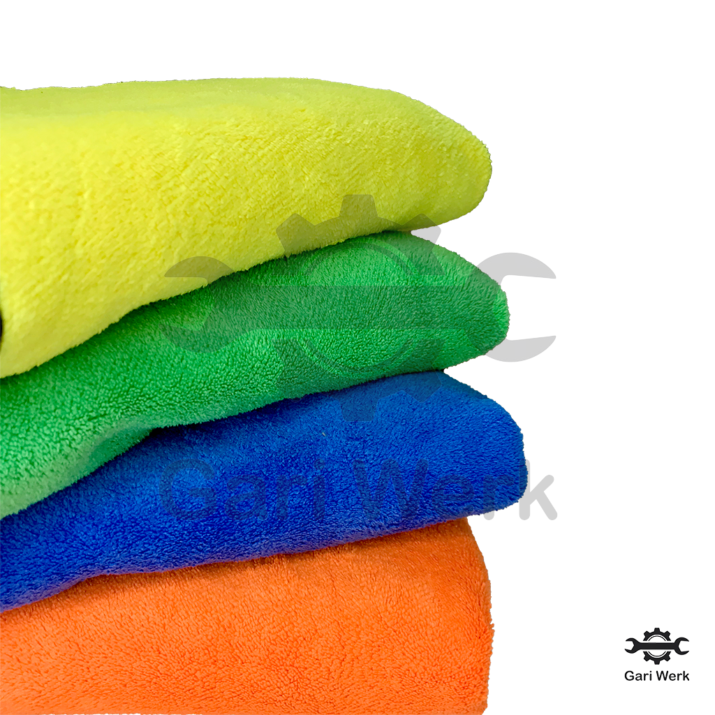 Dual-Sided Microfiber Drying Towel 500 GSM (40x40cm) – Ultra Absorbent Car Cleaning Cloth